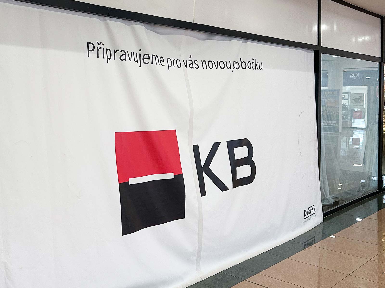 Přestavba obchodního prostoru v OD Dvořák na pobočku Komerční banky